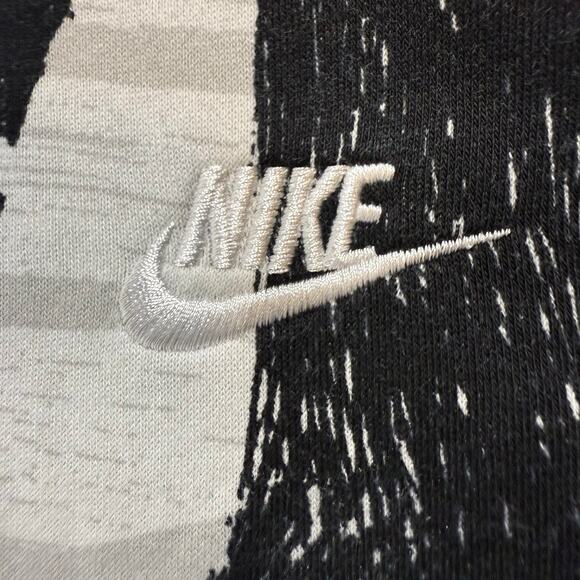 Nike Men’s Medium Gray Hoodie Black Logo Repeat Print Pullover Sweatshirt - Picture 7 of 7